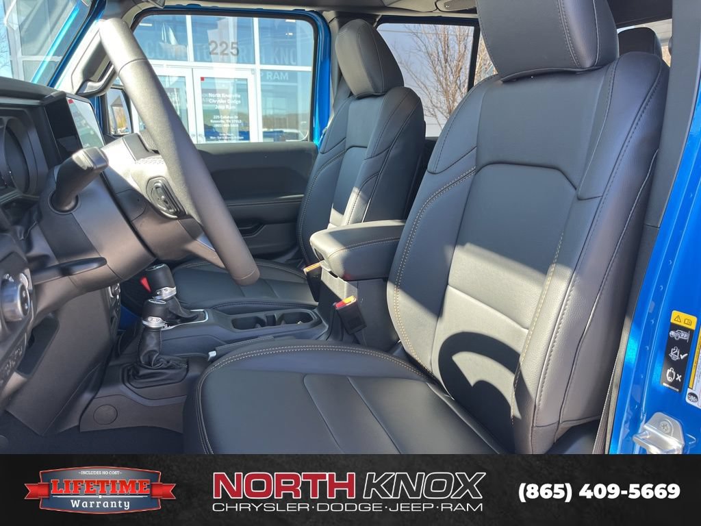 New 2026 Jeep Gladiator Sport AWD/4WD image 4