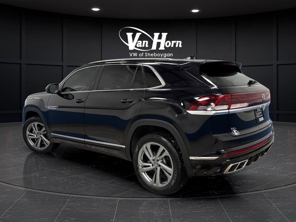 Used 2024 Volkswagen Atlas Cross Sport SEL R-Line image 3