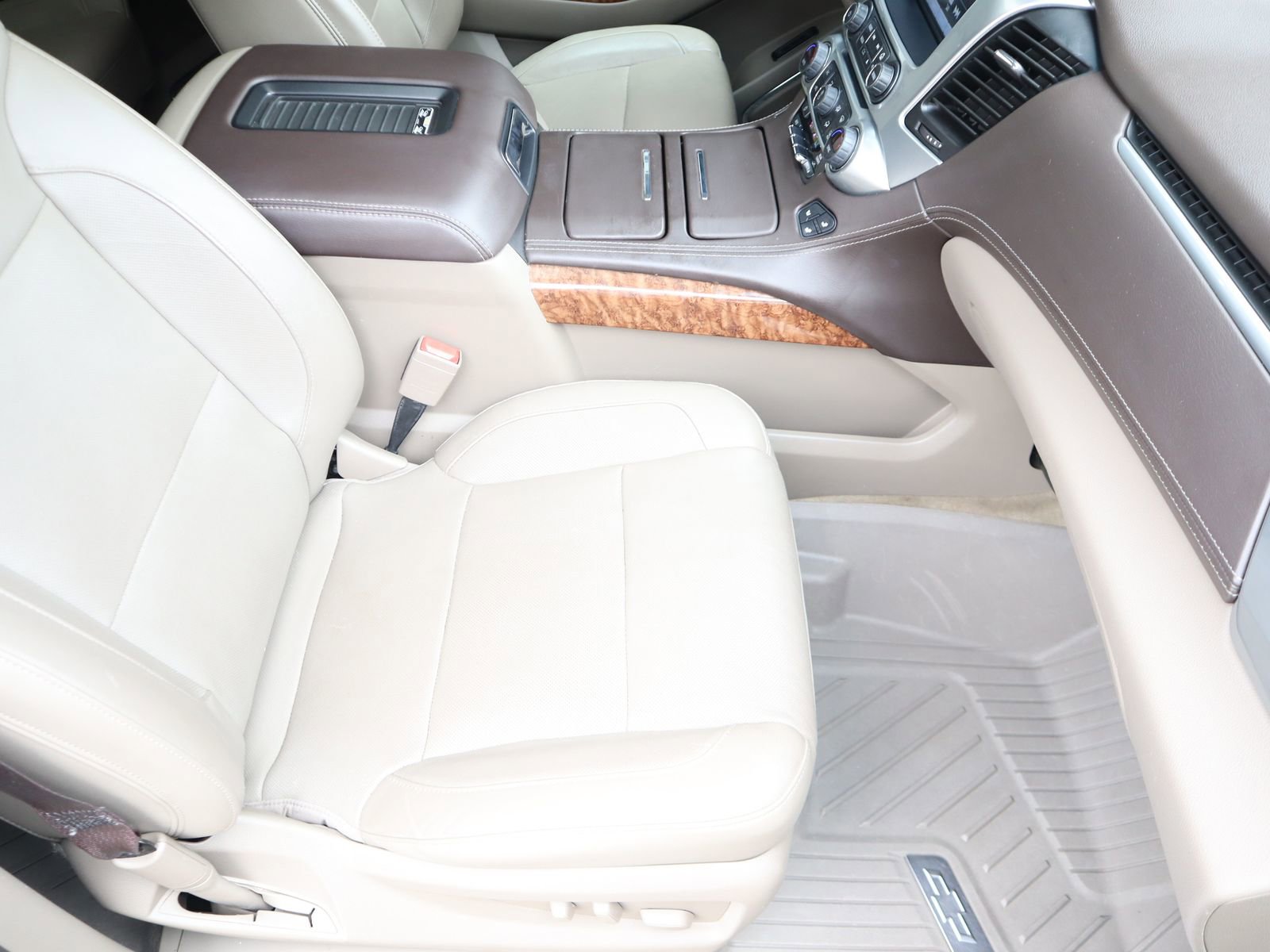 Used 2019 Chevrolet Suburban Premier AWD/4WD image 55