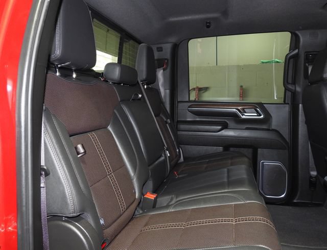Used 2024 Chevrolet Silverado 2500 High Country w/ High Country Premium Package AWD/4WD image 49