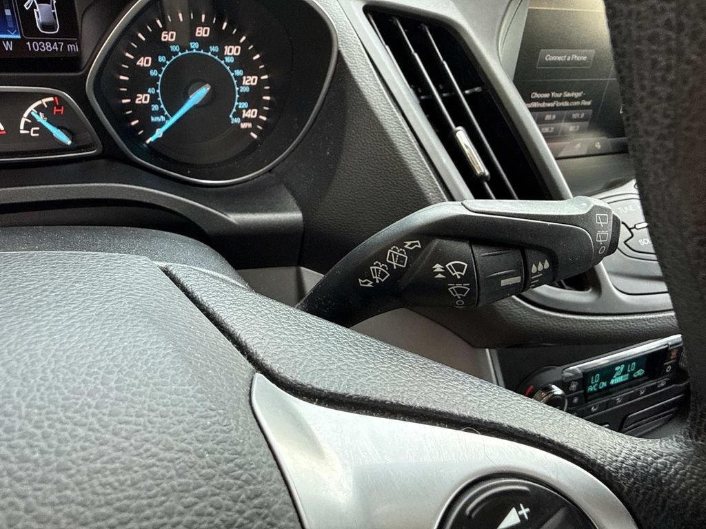 Used 2015 Ford Escape SE w/ Equipment Group 201A FWD image 36