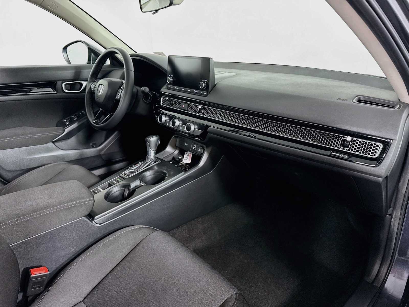 Certified 2024 Honda Civic EX image 27