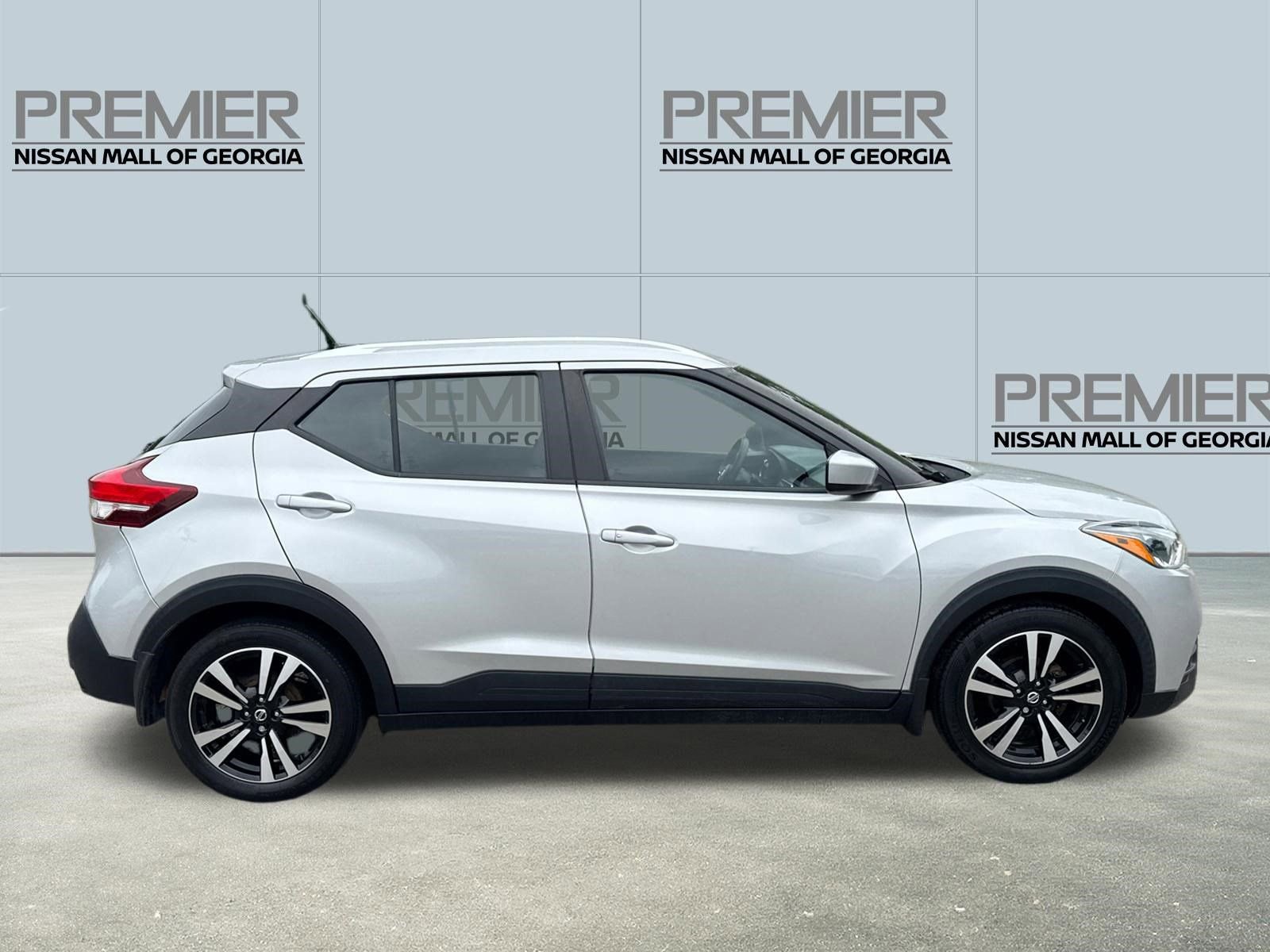 Used 2020 Nissan Kicks SV FWD image 6