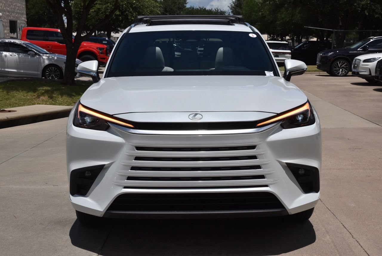 Used 2025 Lexus TX 350 AWD w/ Technology Package image 3