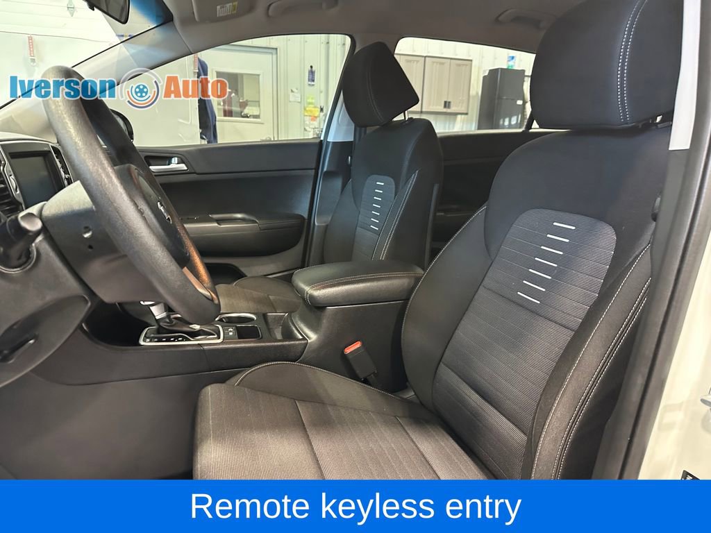 Used 2018 Kia Sportage LX w/ LX Technology Package FWD image 15