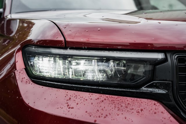 Used 2023 Jeep Grand Cherokee Altitude image 23