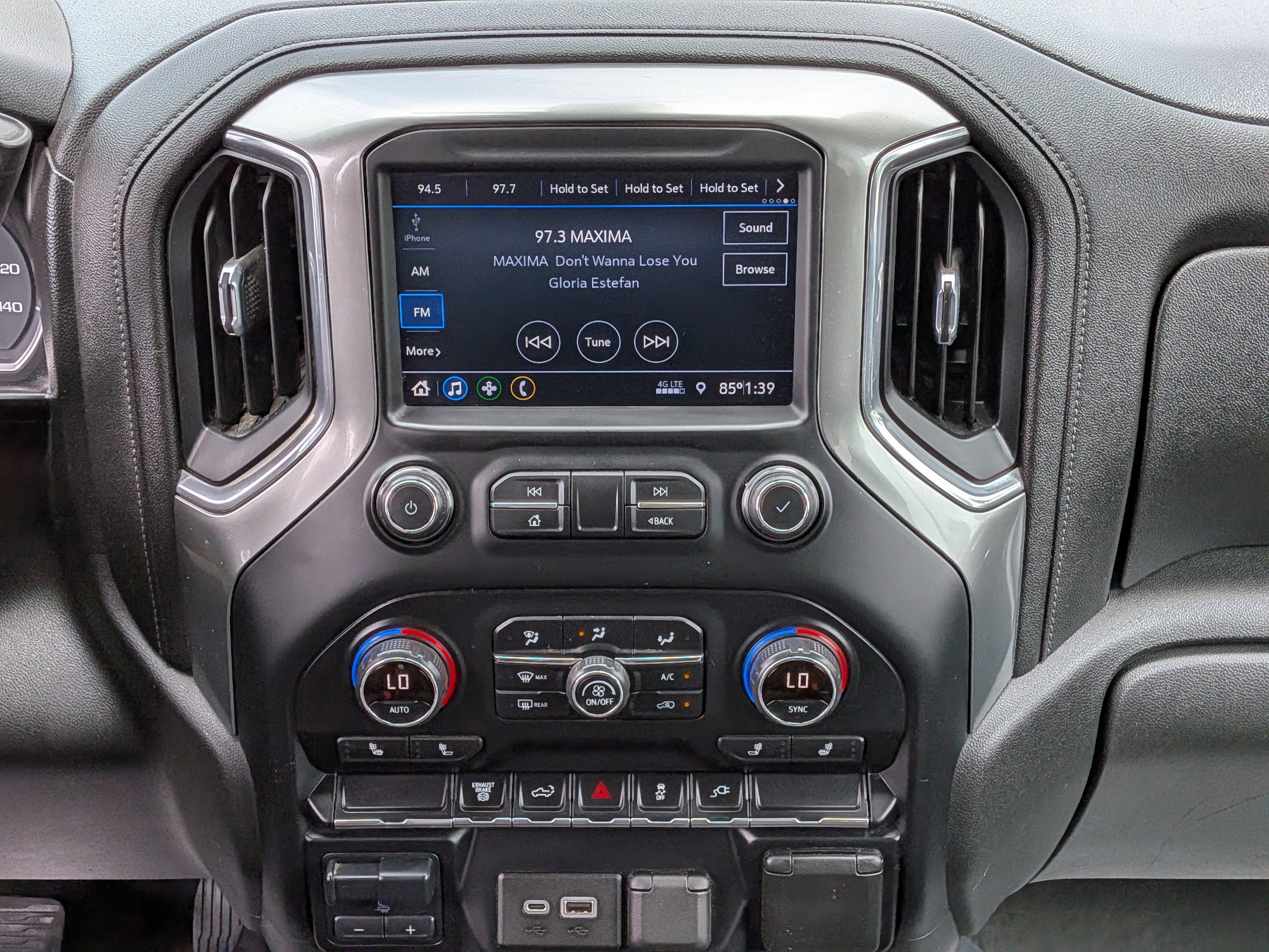 Used 2021 Chevrolet Silverado 2500 LT w/ Fleet Comfort Package image 18