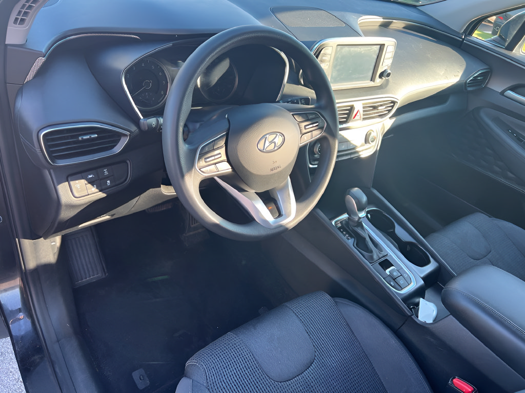 Used 2019 Hyundai Santa Fe SE AWD/4WD image 16