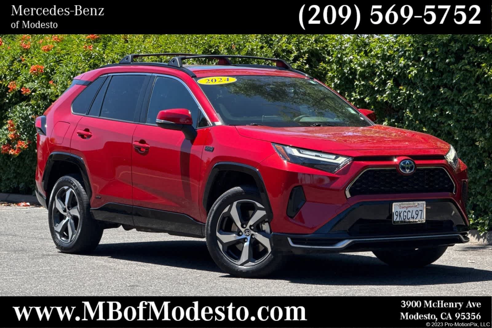 Used 2024 Toyota RAV4 SE w/ Weather & Moonroof Package