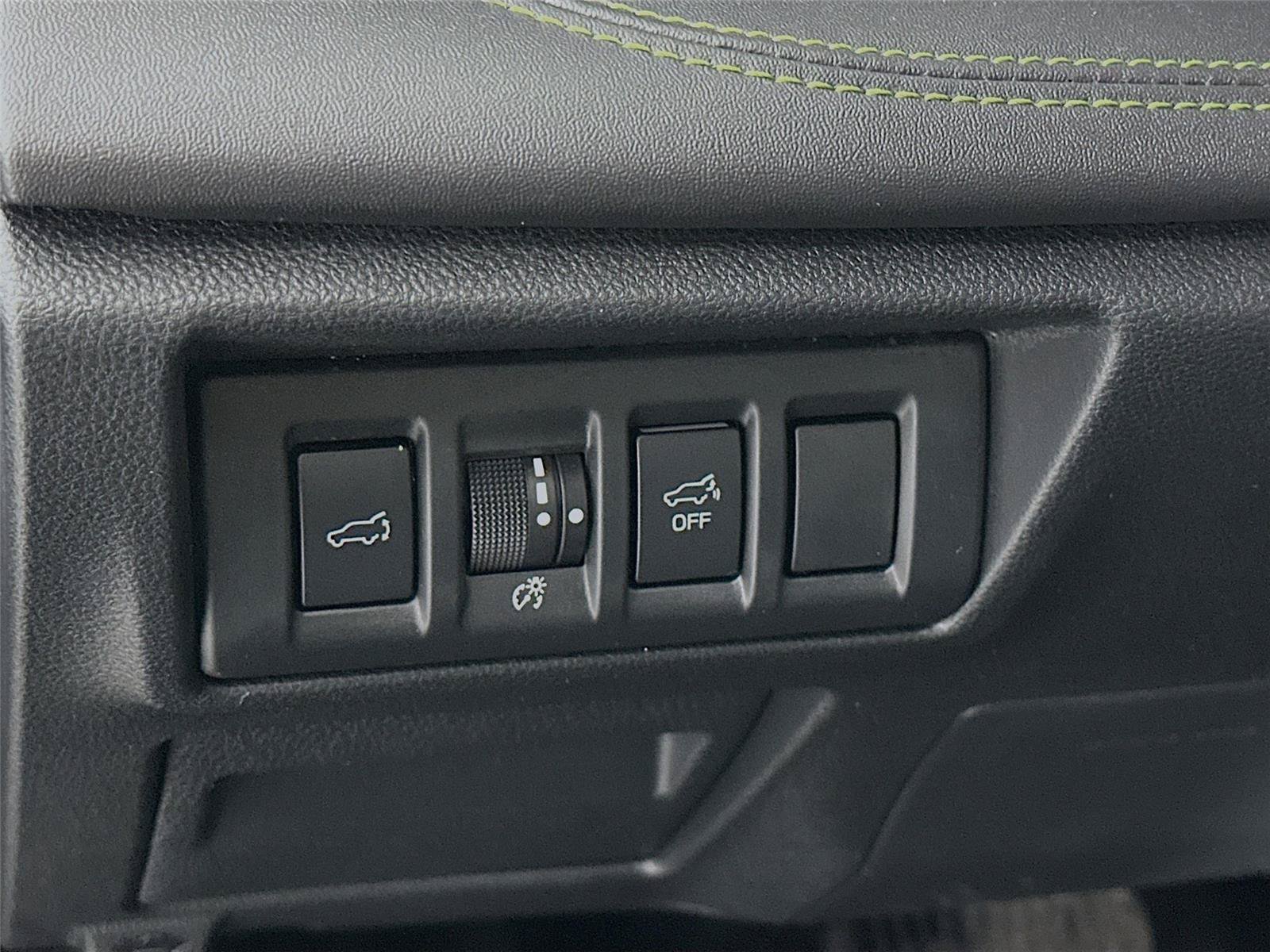 Used 2025 Subaru Outback Onyx Edition AWD/4WD image 14