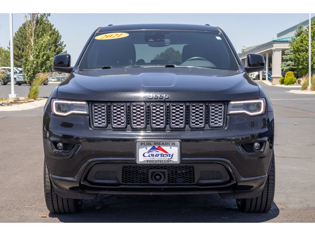 Used 2021 Jeep Grand Cherokee Laredo X AWD/4WD image 9