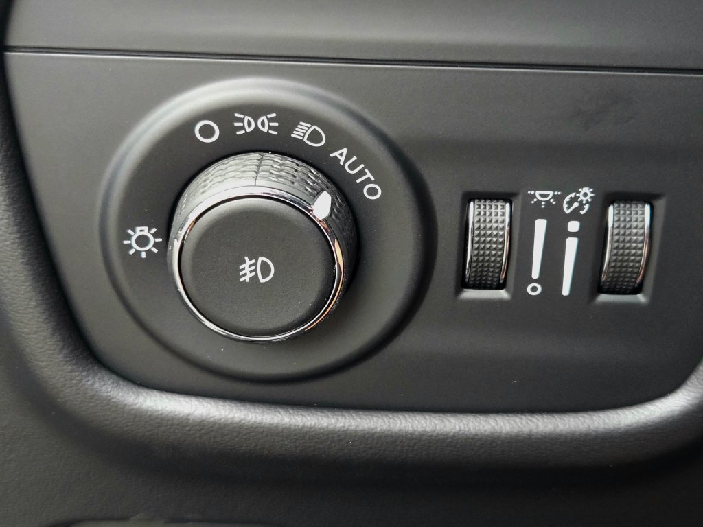 New 2027 Jeep Grand Cherokee Summit AWD/4WD image 39