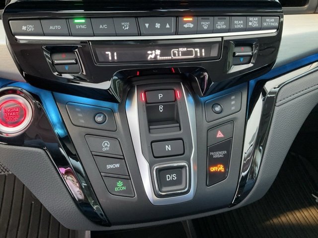 New 2026 Honda Odyssey Touring image 15