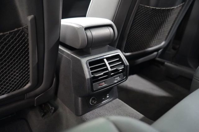 Used 2023 Audi Q3 2.0T Premium image 30