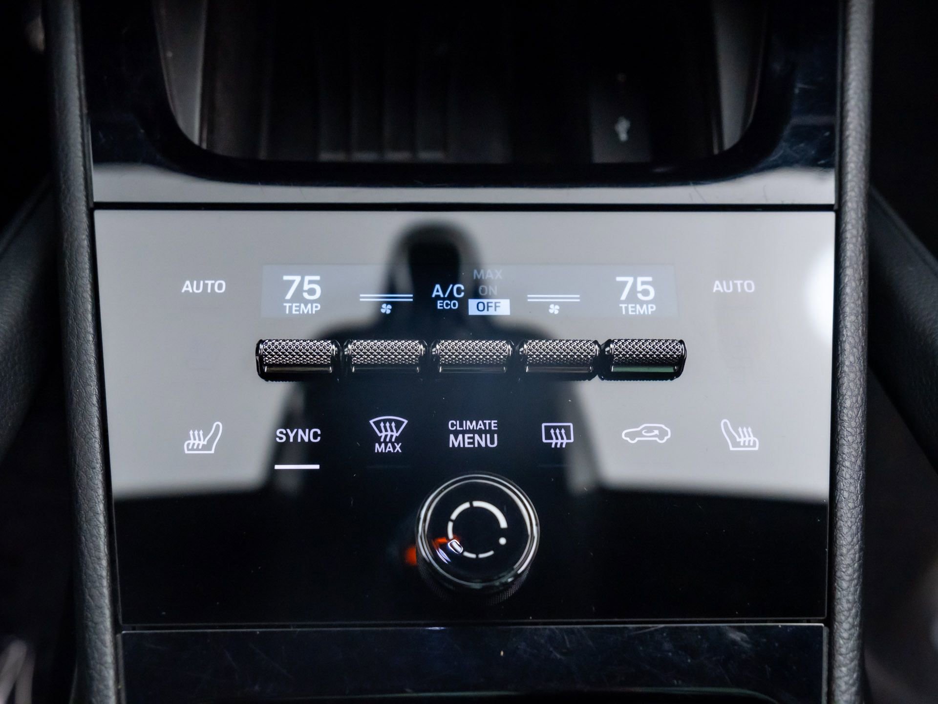 Used 2024 Porsche Cayenne image 24