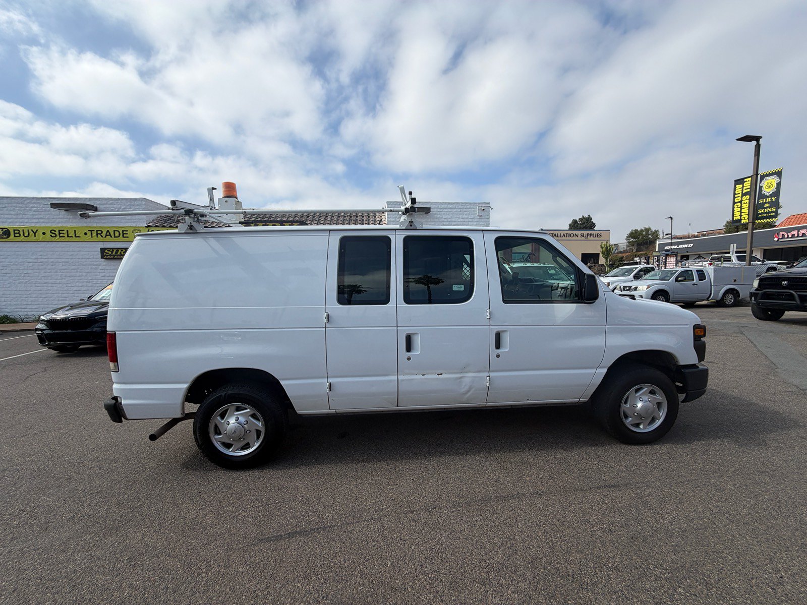 Used 2013 Ford E-150 and Econoline 150 w/ PWR Group RWD image 2