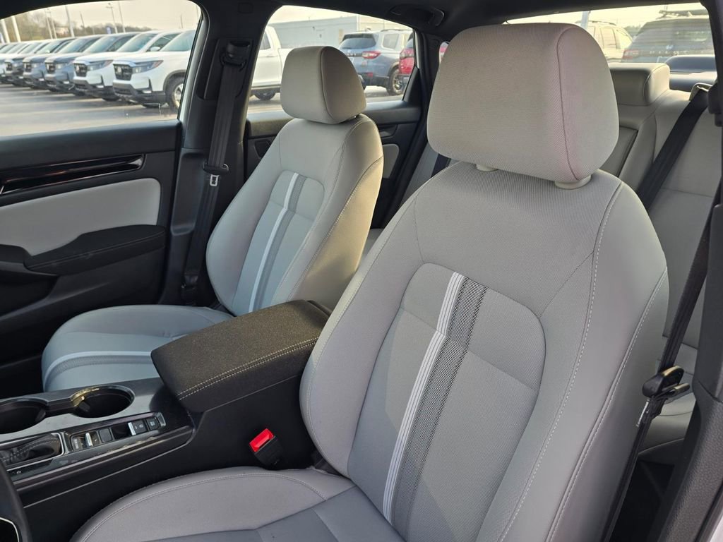Certified 2025 Honda Civic Sport image 12