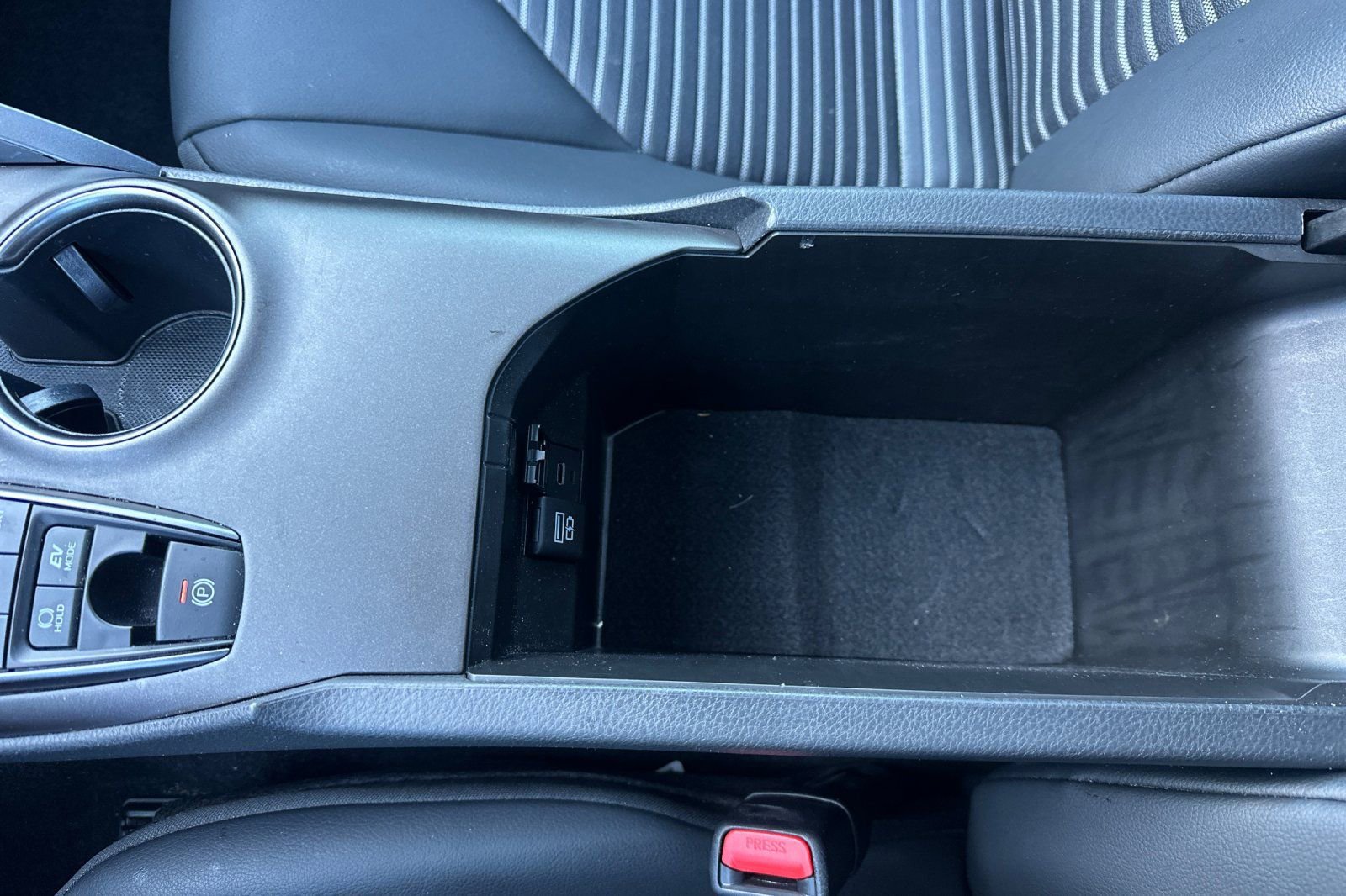 New 2023 Toyota Camry SE w/ Audio Upgrade Package image 33