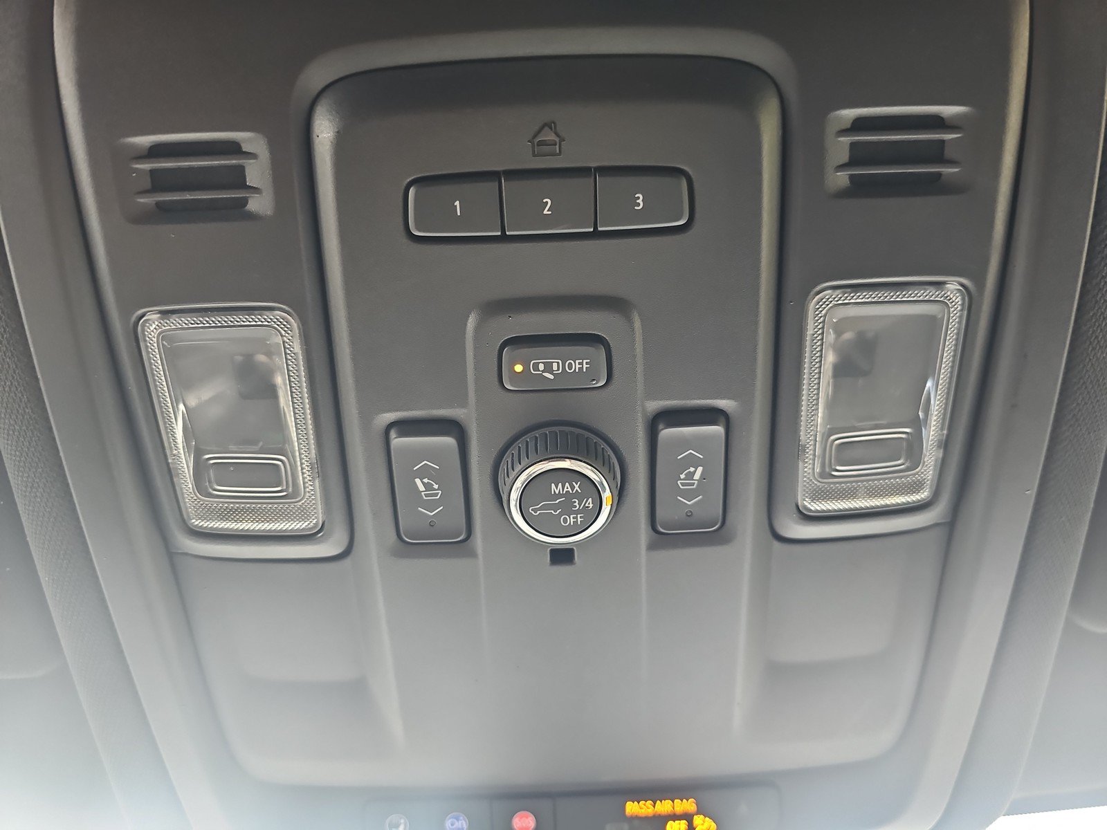 Used 2022 Chevrolet Tahoe Premier AWD/4WD image 27