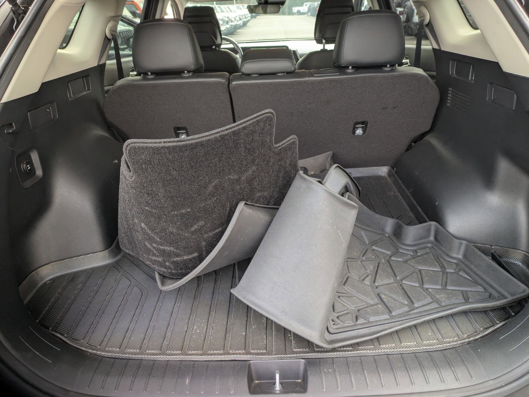 Used 2023 Kia Sportage EX image 23