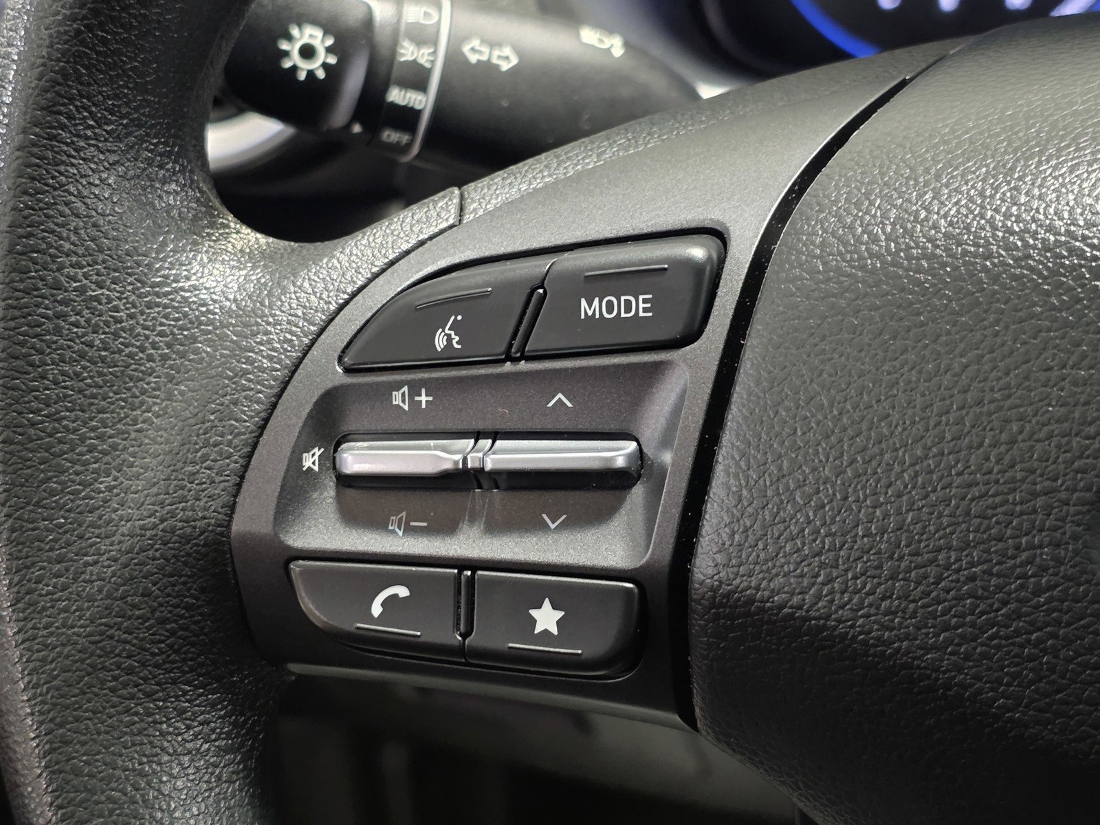 Certified 2023 Hyundai Kona SEL image 33