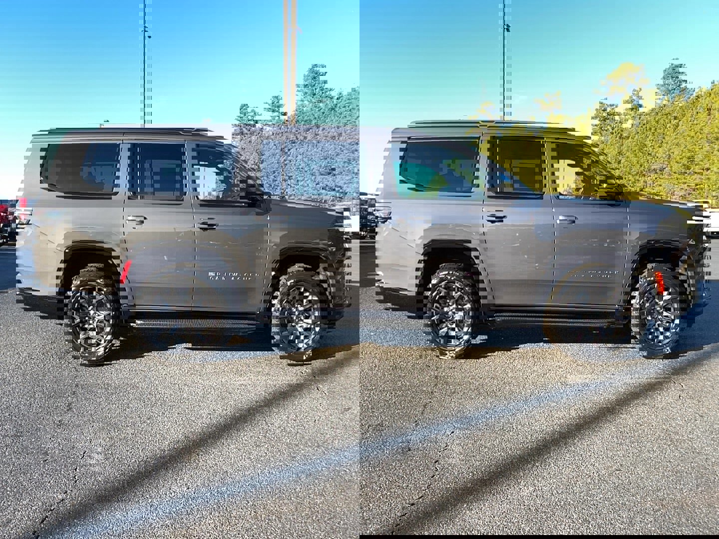 New 2026 Jeep Grand Wagoneer L Limited w/ HD Trailer Tow Package image 4