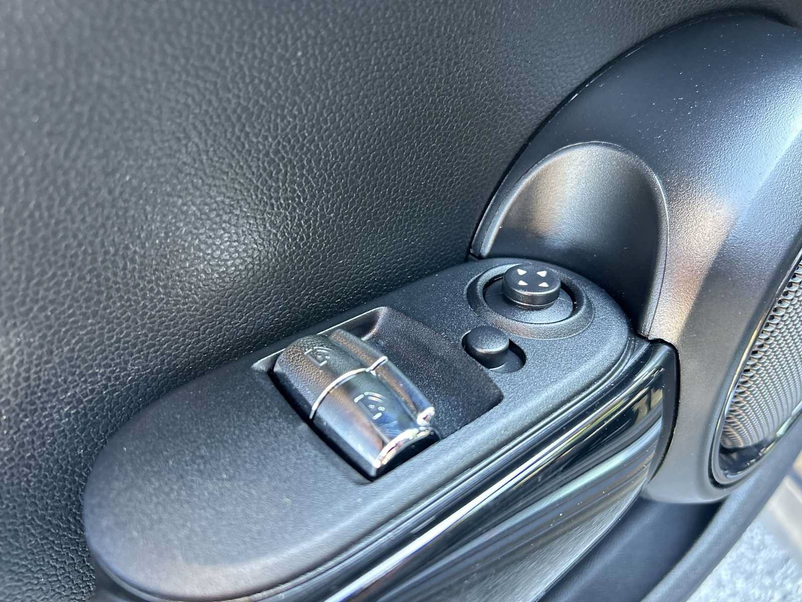Used 2019 MINI Cooper S FWD image 13