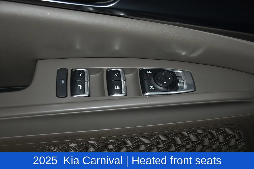 Used 2025 Kia Carnival FWD image 23