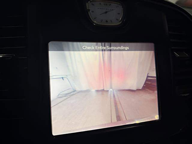 Used 2015 Chrysler 300 S AWD/4WD image 20