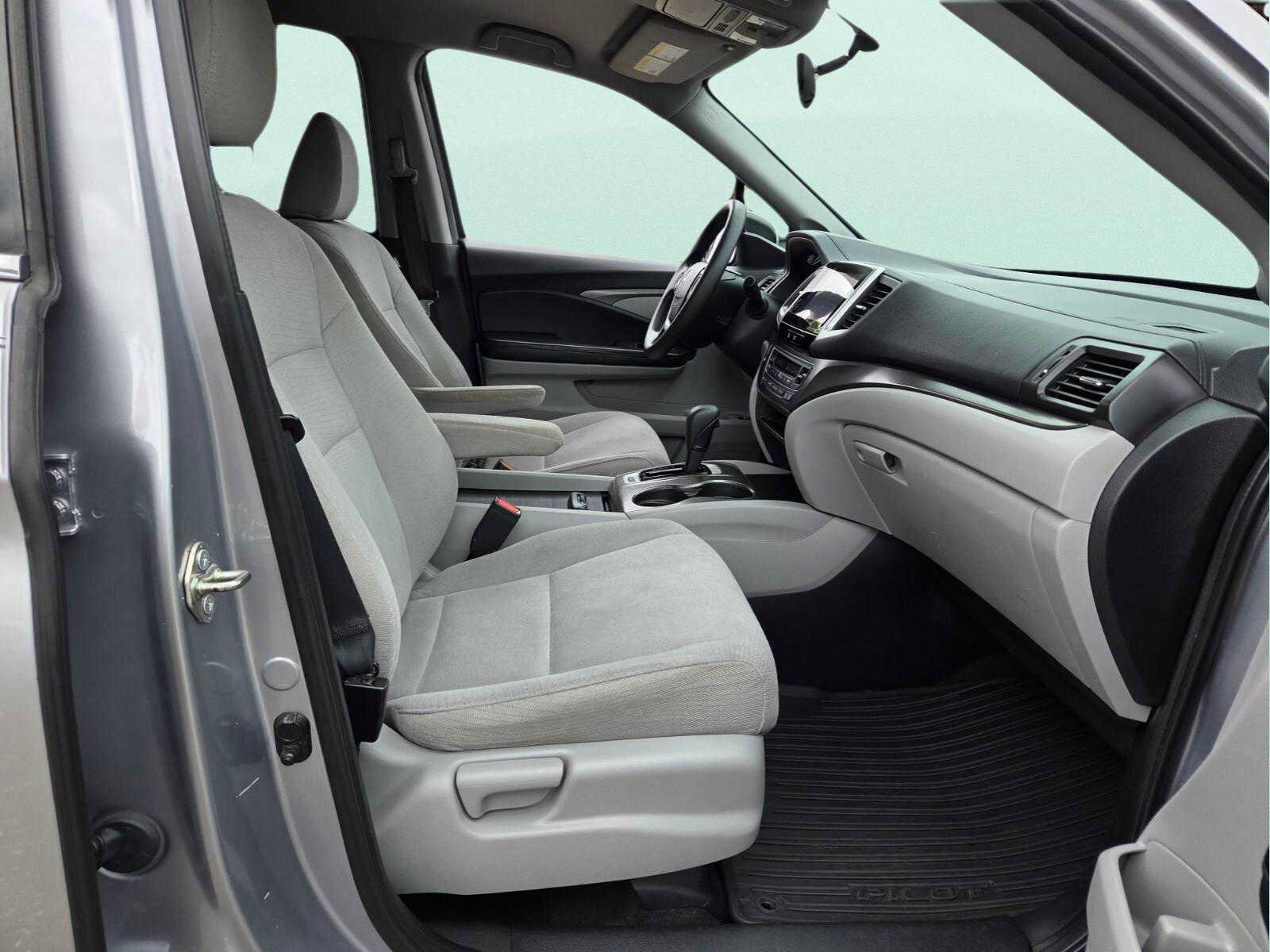 Used 2017 Honda Pilot EX image 17