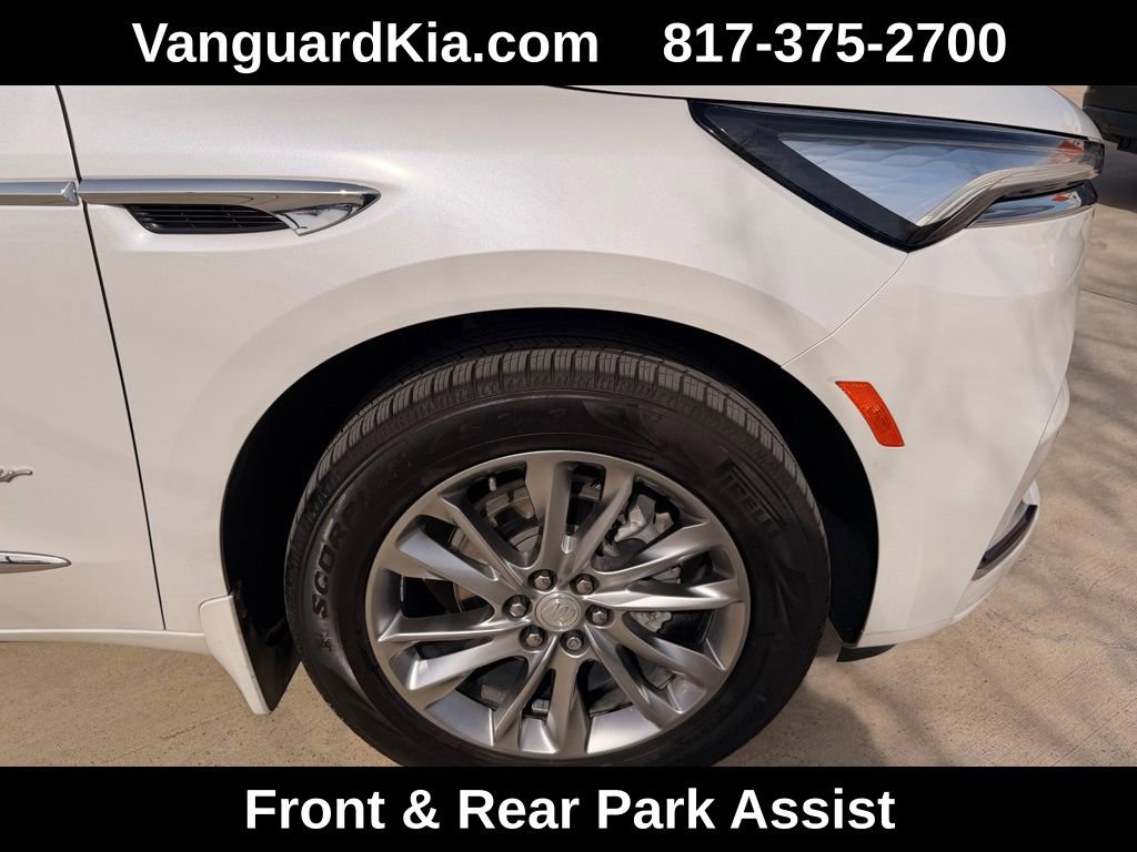 Used 2022 Buick Enclave Avenir w/ Avenir Technology Package image 11