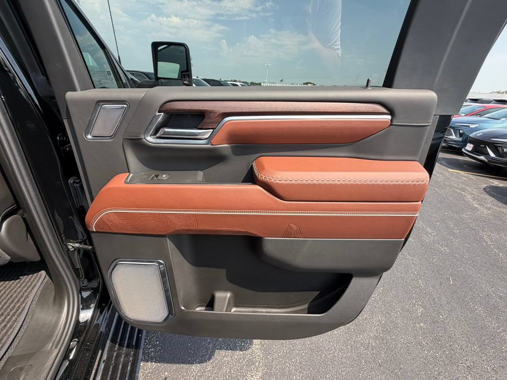 New 2026 GMC Sierra 2500 Denali Ultimate w/ Snow Plow Prep/Camper Package AWD/4WD image 17