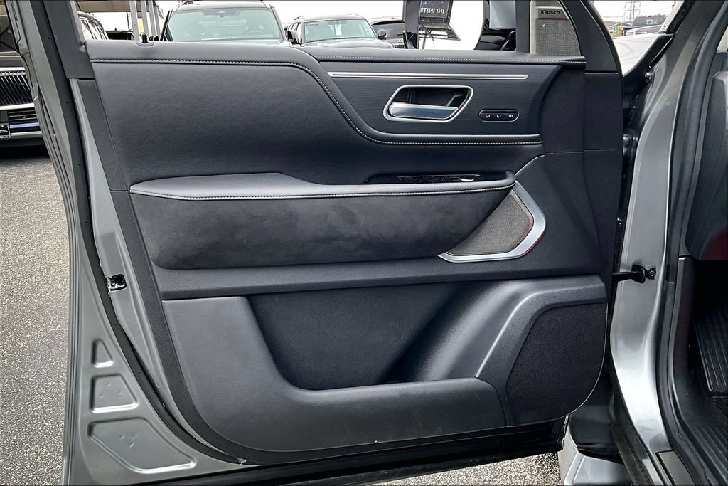Certified 2025 INFINITI QX80 Sensory AWD/4WD image 25