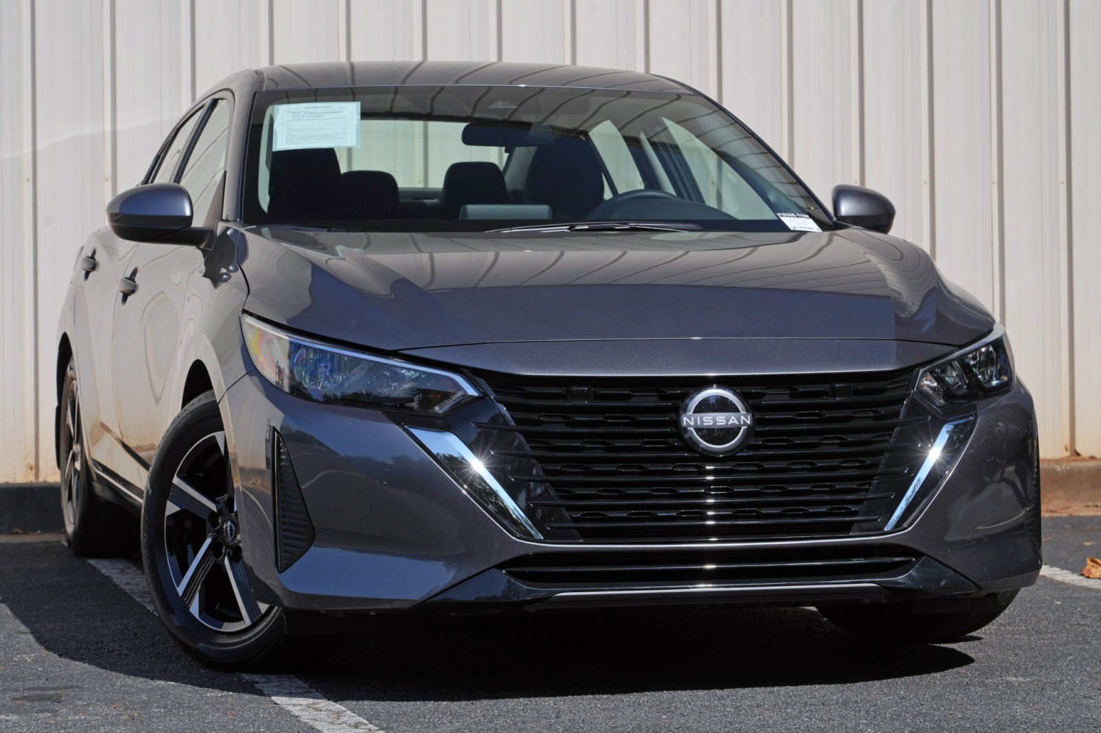 Used 2025 Nissan Sentra SV FWD image 2