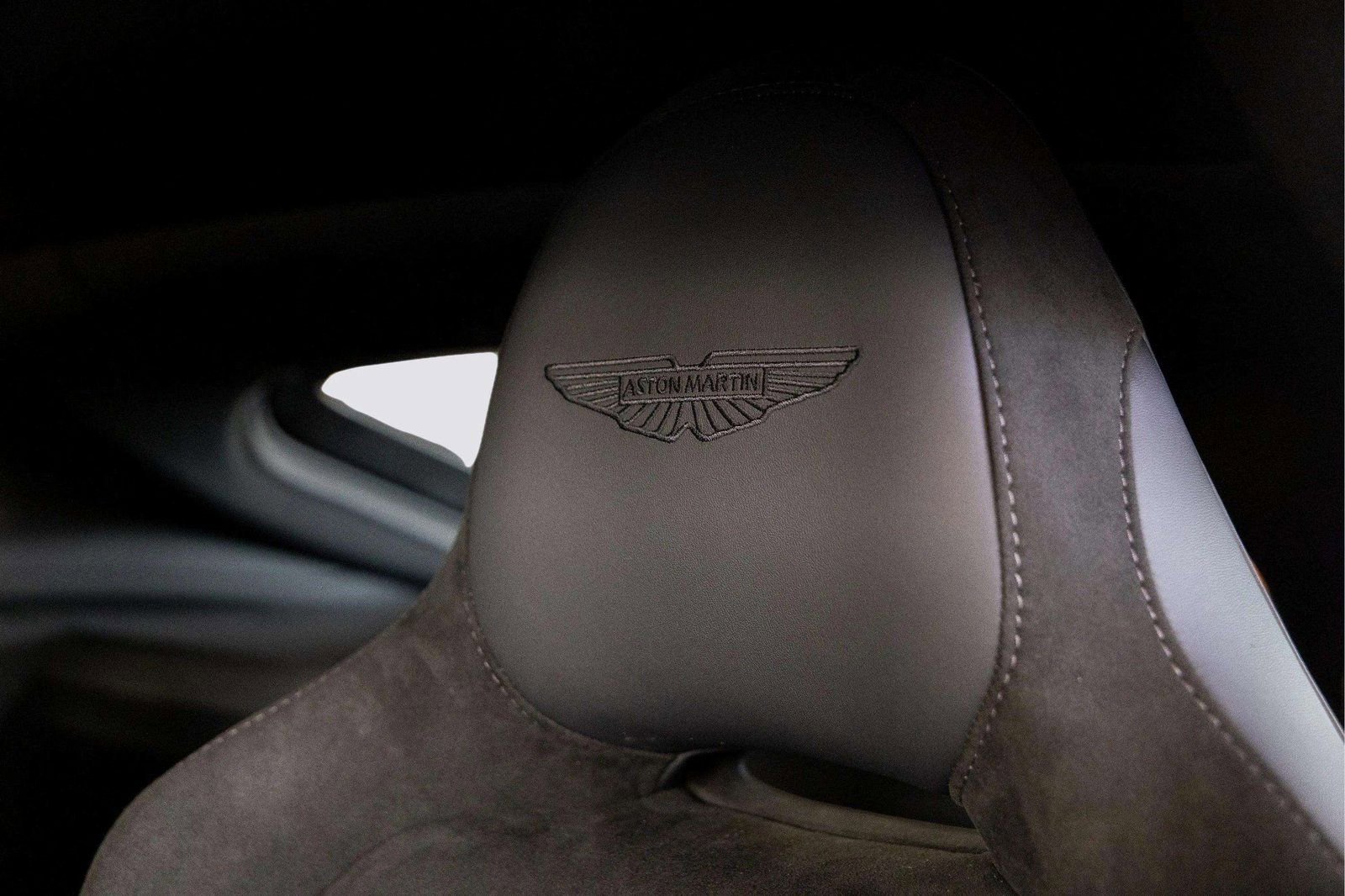 New 2026 Aston Martin V8 Vantage Coupe RWD image 30