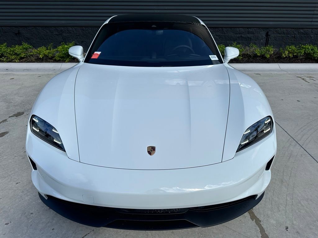 Used 2025 Porsche Taycan 4S image 9