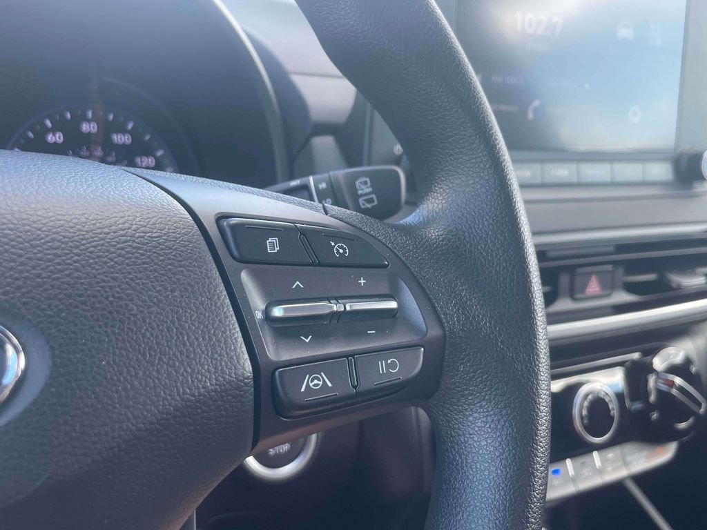 Used 2023 Hyundai Kona SEL image 22