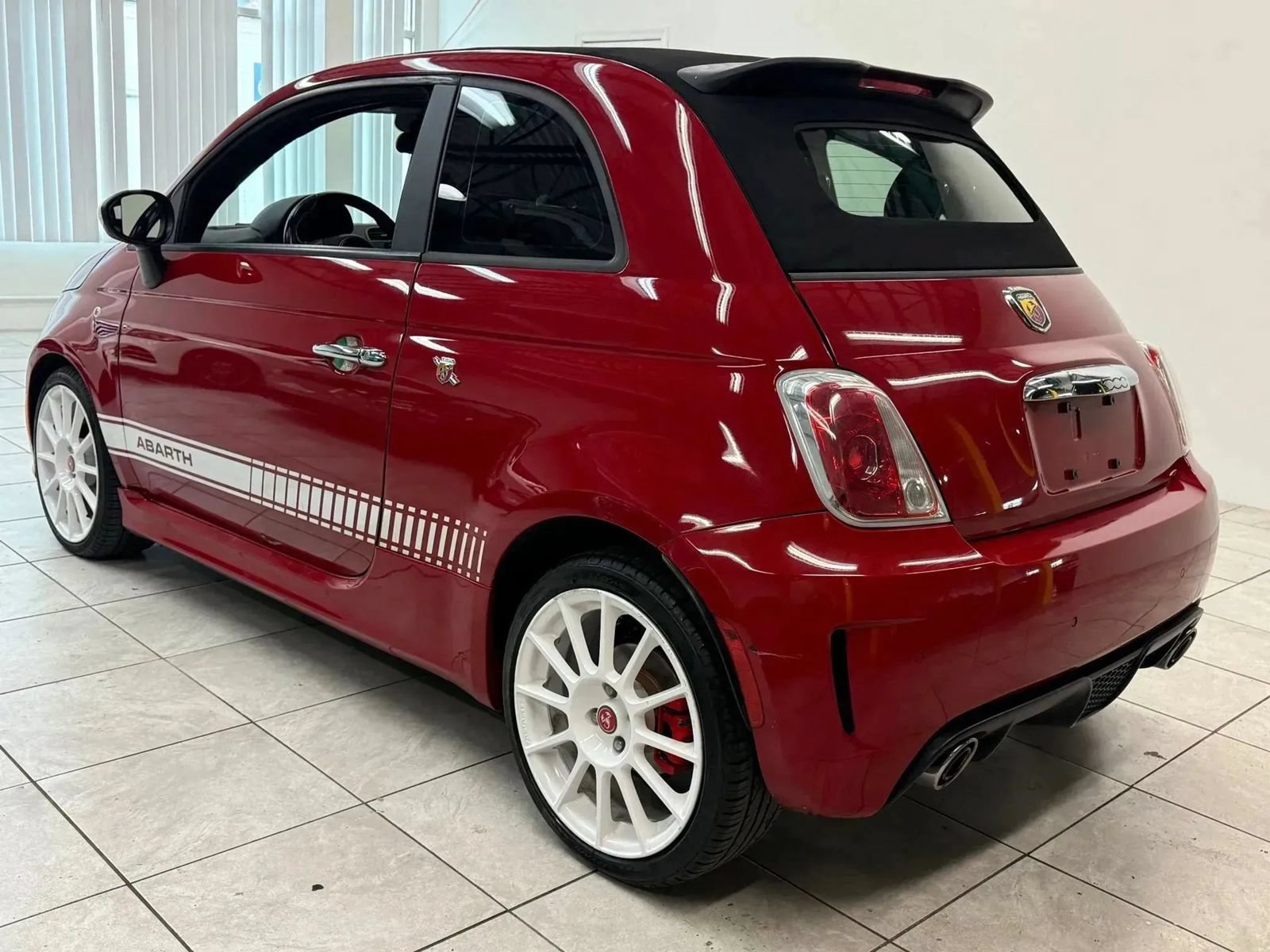 Used 2013 FIAT 500 Abarth FWD image 7