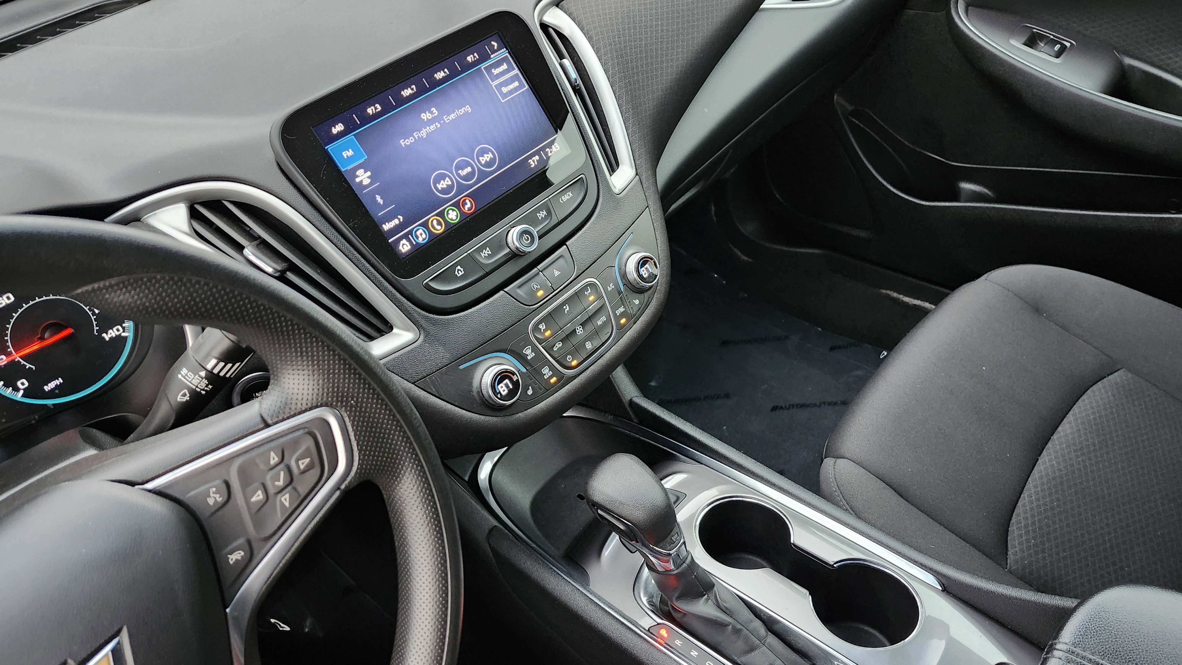 Used 2022 Chevrolet Malibu LT image 26