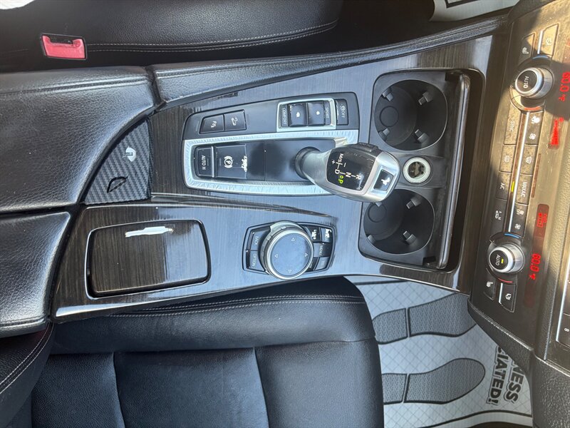 Used 2014 BMW 528i xDrive Sedan AWD/4WD image 13
