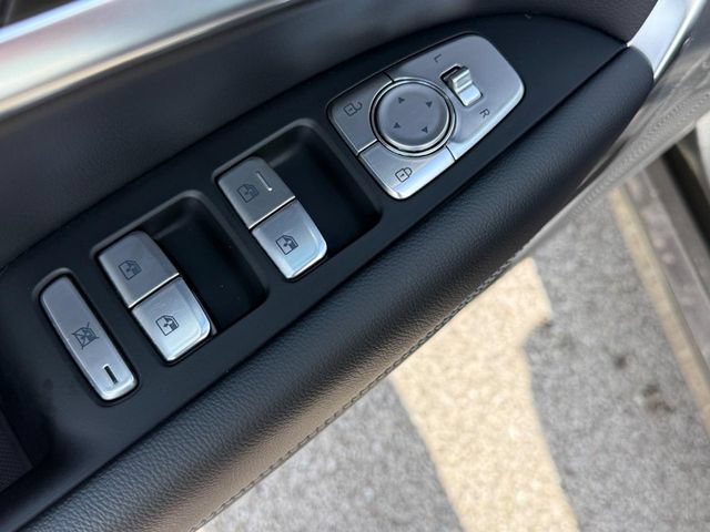 Used 2026 Genesis G70 2.5T RWD image 21
