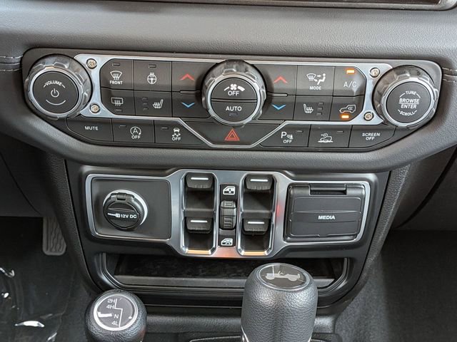 New 2026 Jeep Wrangler Unlimited Sahara AWD/4WD image 16