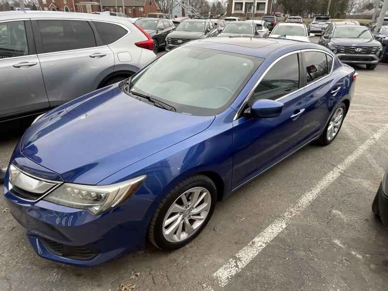Used 2017 Acura ILX w/ Premium Package image 2