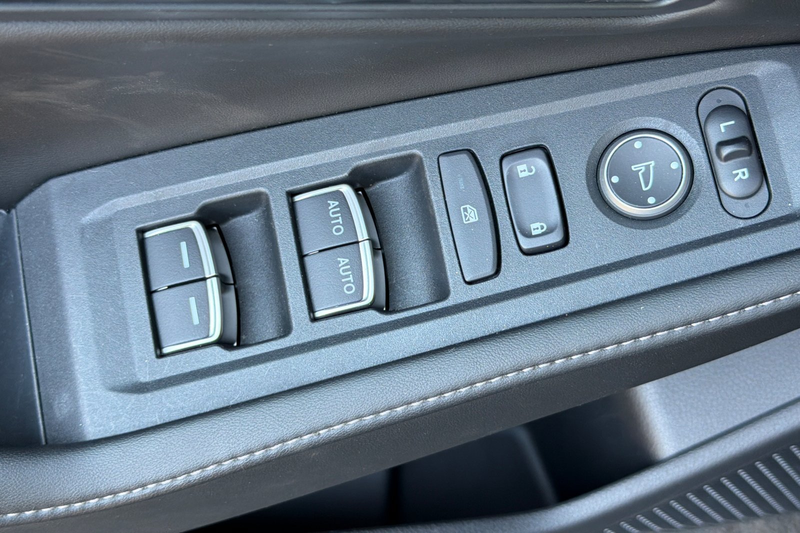 Used 2023 Honda Accord Sport image 14