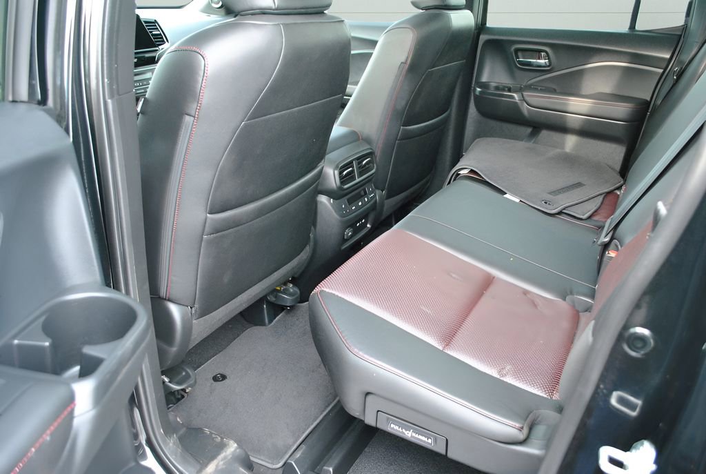 Certified 2024 Honda Ridgeline Black Edition image 29
