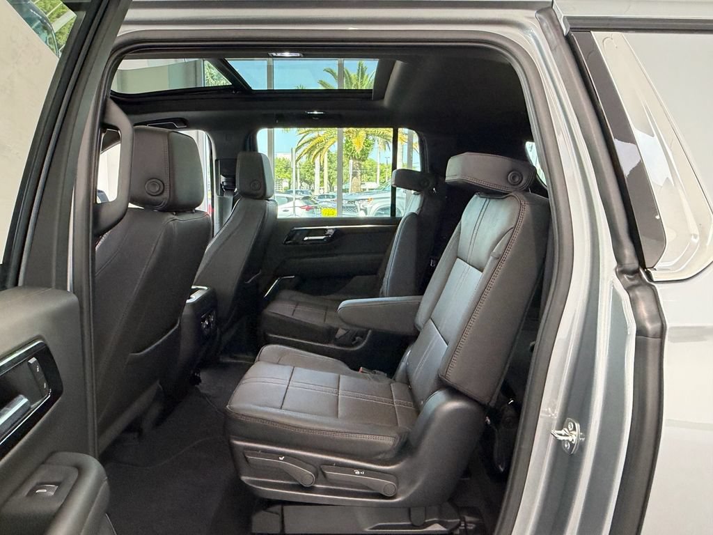 Certified 2026 Chevrolet Suburban High Country w/ Sun And Tow Package RWD image 15