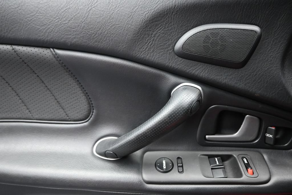 Used 2004 Honda S2000 image 15
