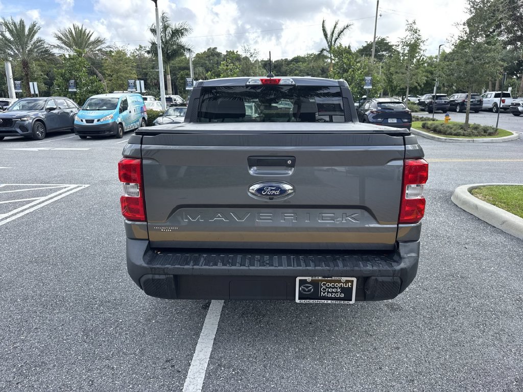 Used 2022 Ford Maverick XLT FWD image 2