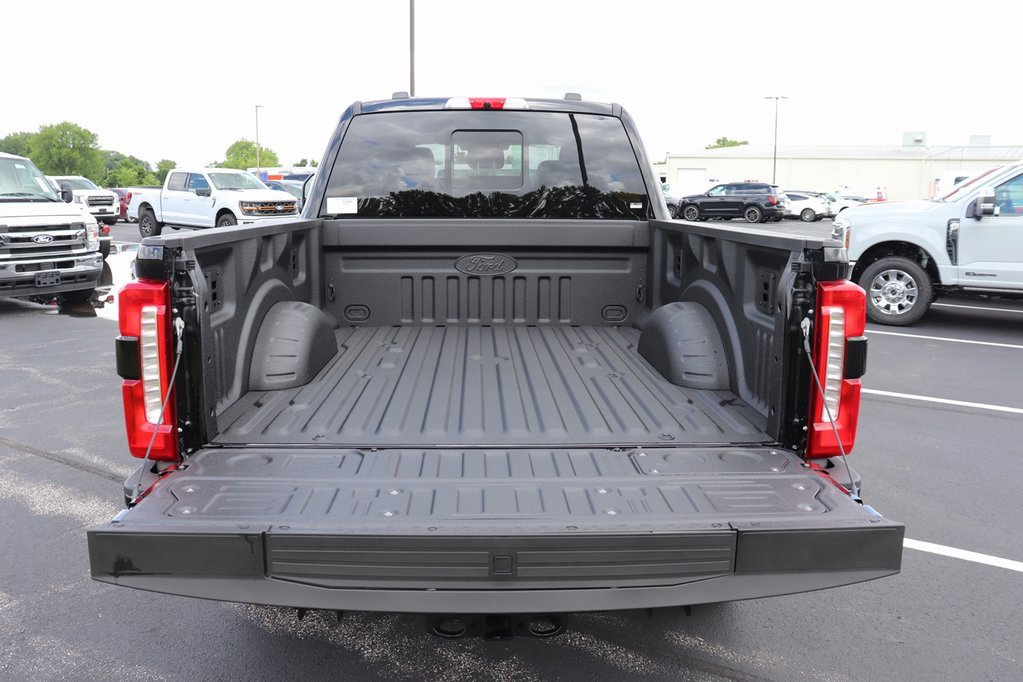 New 2025 Ford F250 Lariat w/ Lariat Ultimate Package image 17