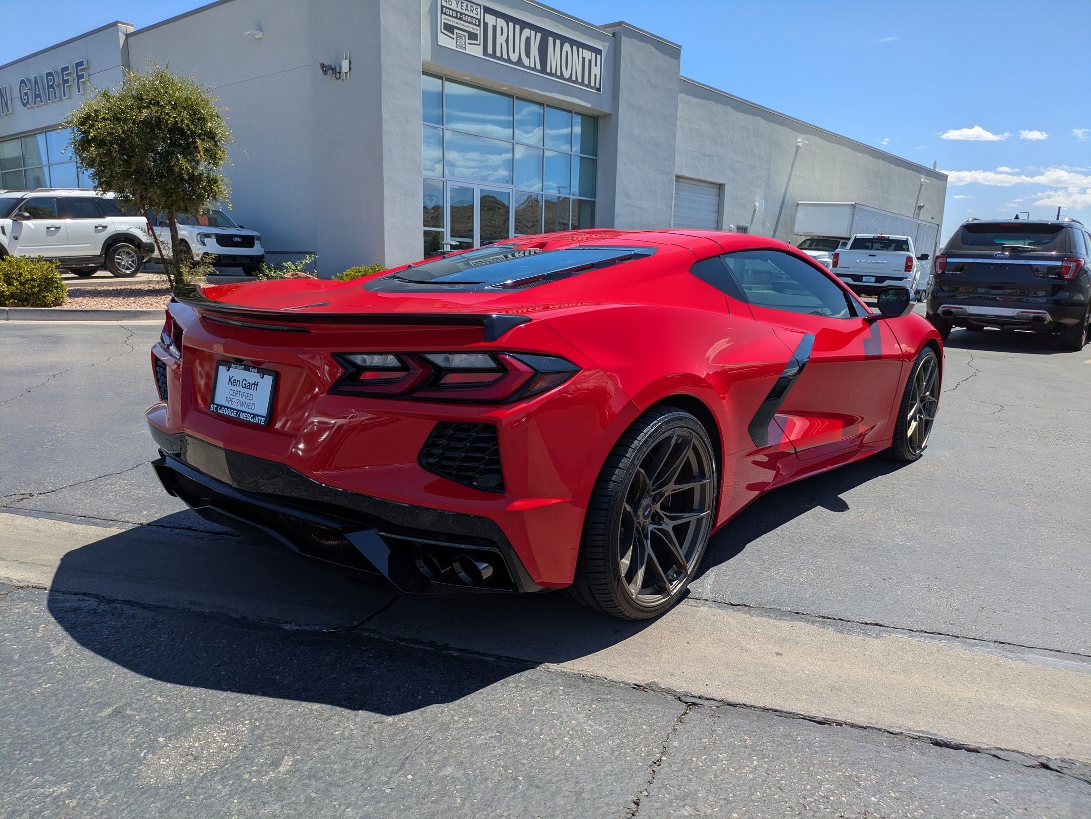 Used 2022 Chevrolet Corvette Stingray Preferred Cpe w/ 2LT RWD image 3